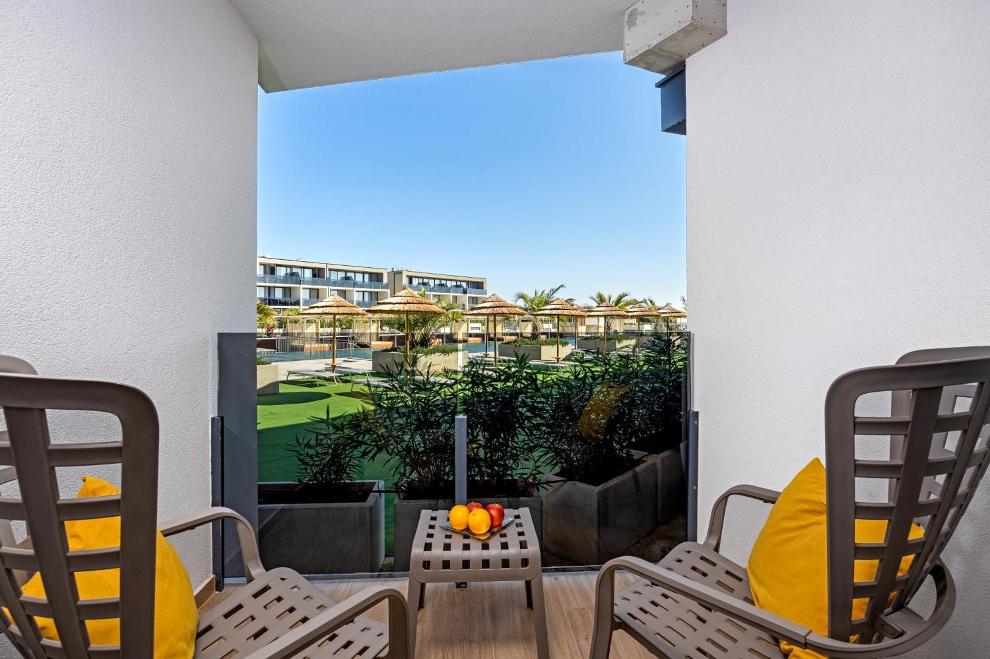 Resort Del Mar Emotion Лижнян Номер фото